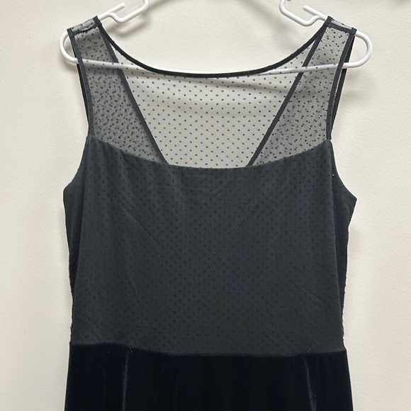 J.R. Nites by Caliendo Black velvet dress with sheer polkadot top size 16 - Picture 2 of 8